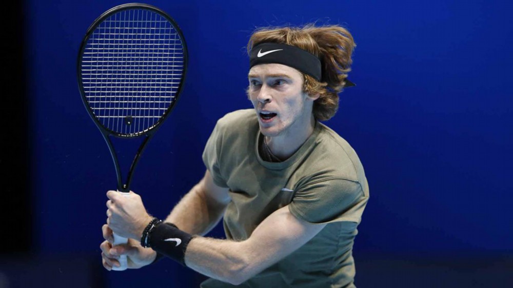 缺席整个上 缺席整个上