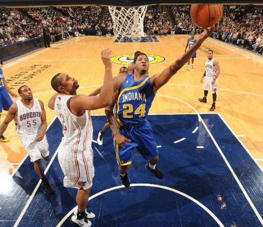 莱昂纳德在 莱昂纳德在