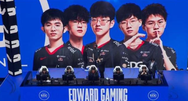 功的模範 功的模範